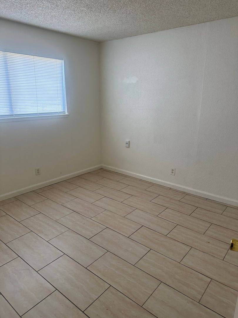 Apartment for rent at 1430 Leonard Ave, Modesto, CA 95350