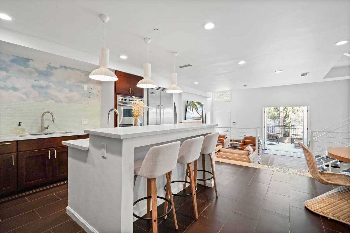 House for rent at 9842 Portola Dr, Beverly Hills, CA 90210