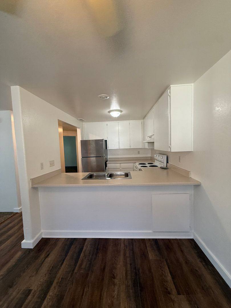 Apartment for rent at 754 N Riverside Ave, Medford, OR 97501