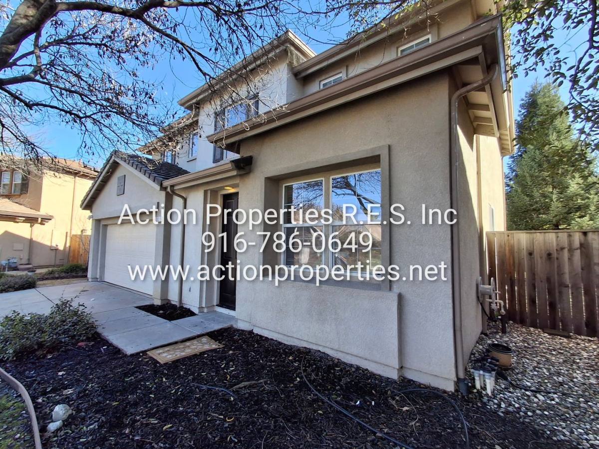 House for rent at 313 Dorinda Court, Lincoln, CA 95648