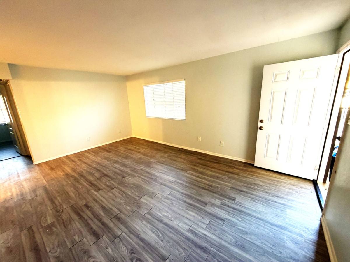 Apartment for rent at 10644 N 15th Way, Phoenix, AZ 85020