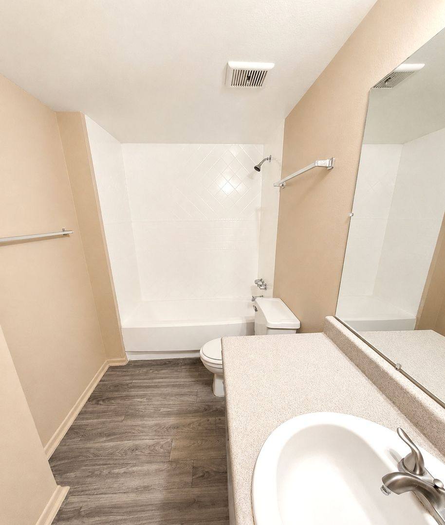 Apartment for rent at 10644 N 15th Way, Phoenix, AZ 85020
