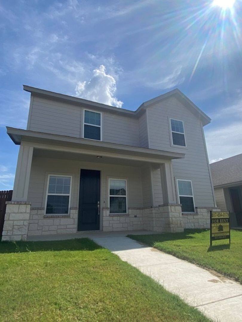 House for rent at 676 The Cottages, Godley, TX 76044