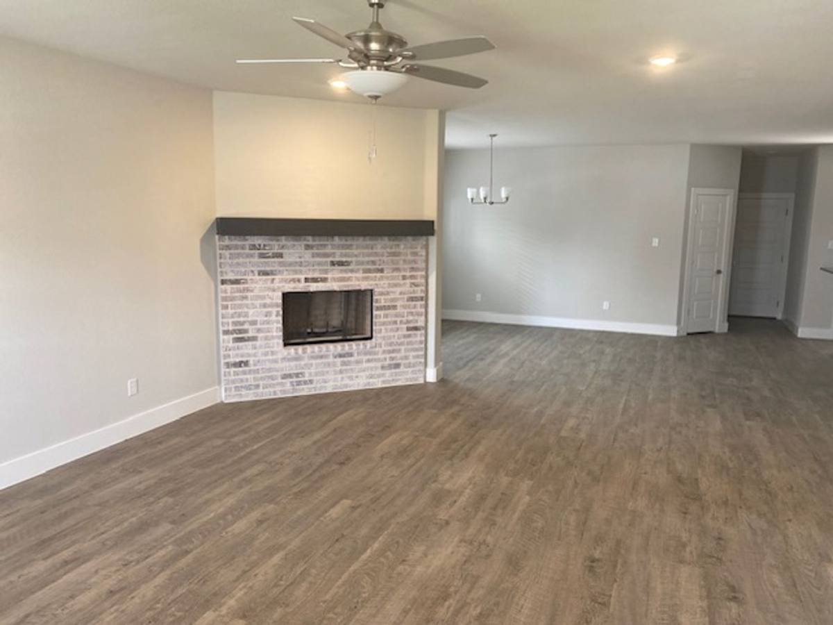 House for rent at 676 The Cottages, Godley, TX 76044