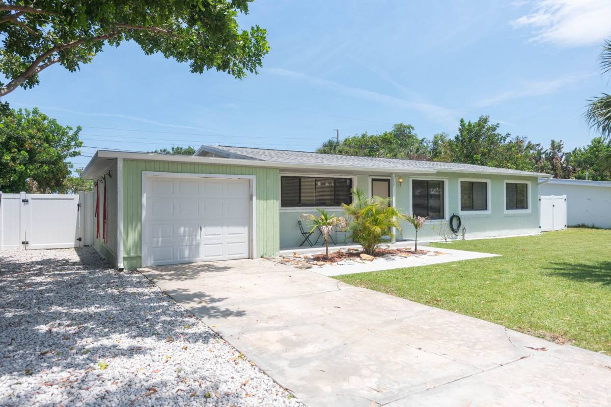 House for rent at 347 S Lakeside Dr, Satellite Beach, FL 32937