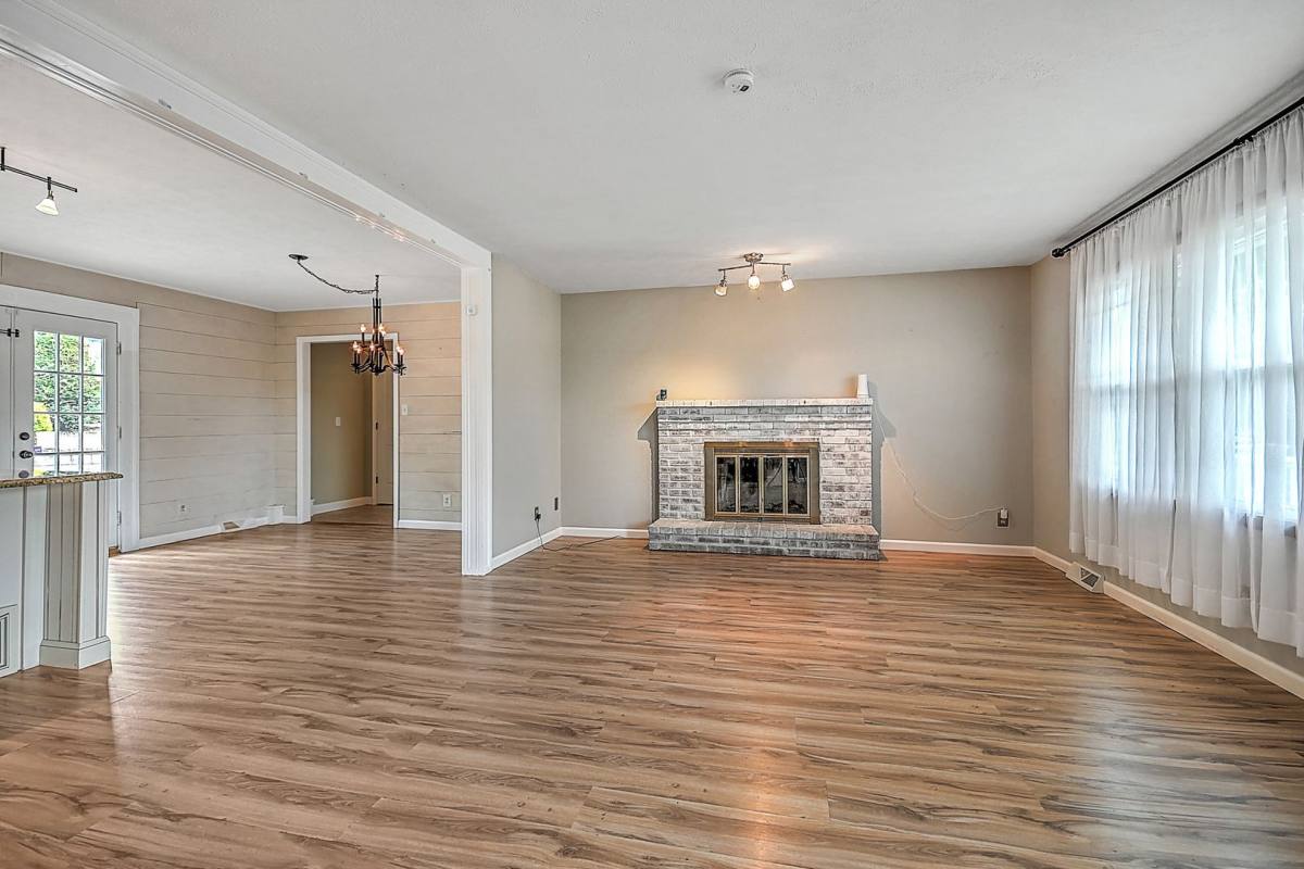 House for rent at 206 Sequoyah Dr, Johnson City, TN 37604
