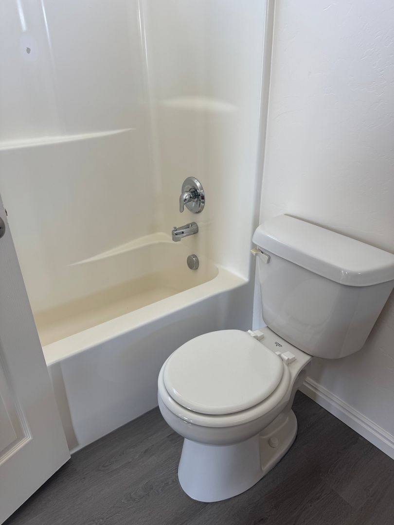 Townhouse for rent at 634 E 1375 S, Vernal, UT 84078