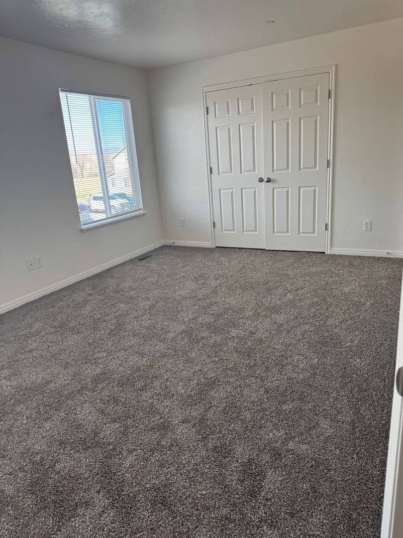 634 E 1375 S, Vernal, UT 84078 - Townhouse for Rent - Image 4