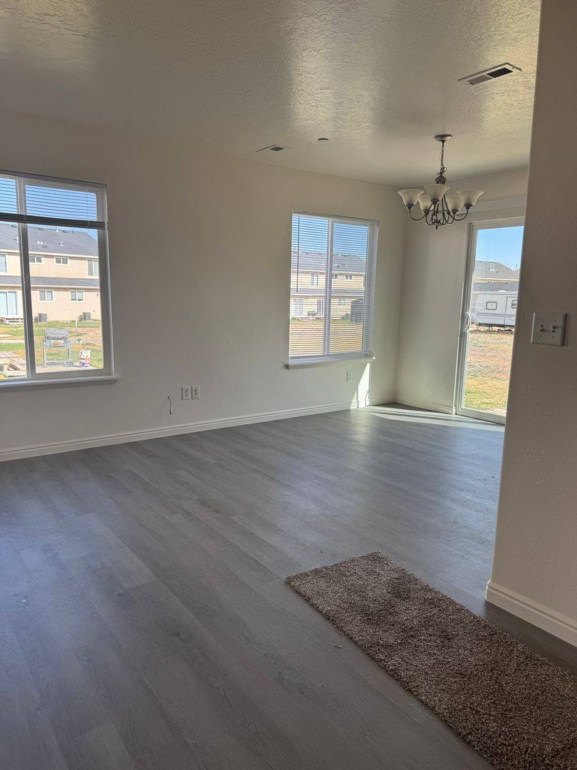 Townhouse for rent at 634 E 1375 S, Vernal, UT 84078