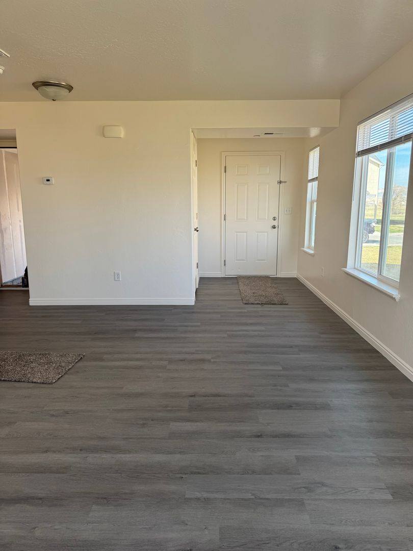 Townhouse for rent at 634 E 1375 S, Vernal, UT 84078