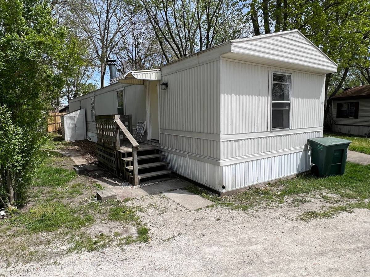 Townhouse for rent at 701 N Carico St, Tuscola, IL 61953