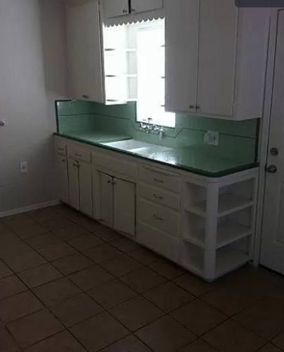 Apartment for rent at 606 Wilson Ave, Bakersfield, CA 93308