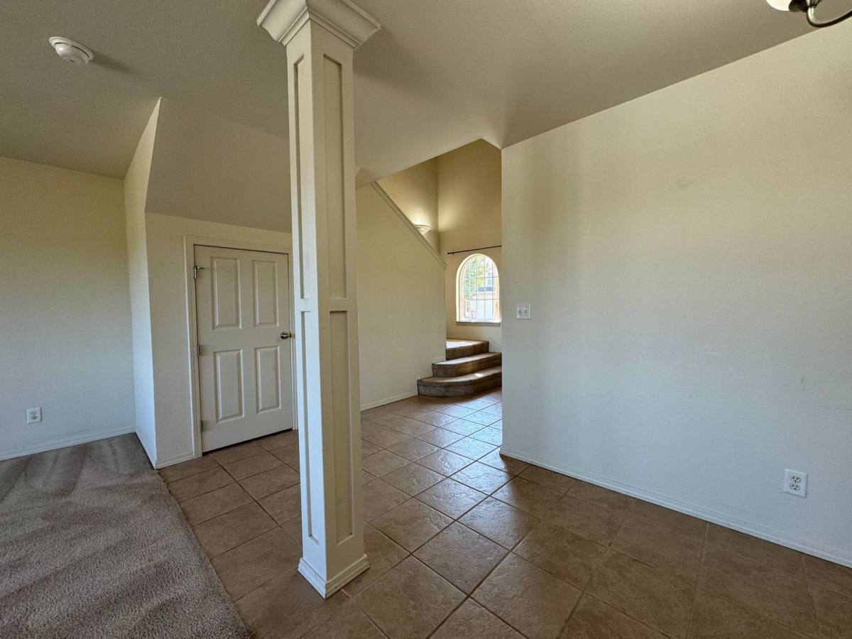 Townhouse for rent at 150 Hickory Ridge, Saint Robert, MO 65584