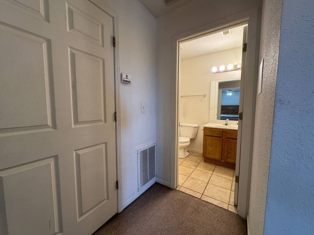 Apartment for rent at 16857 Hunters Ridge, Saint Robert, MO 65584