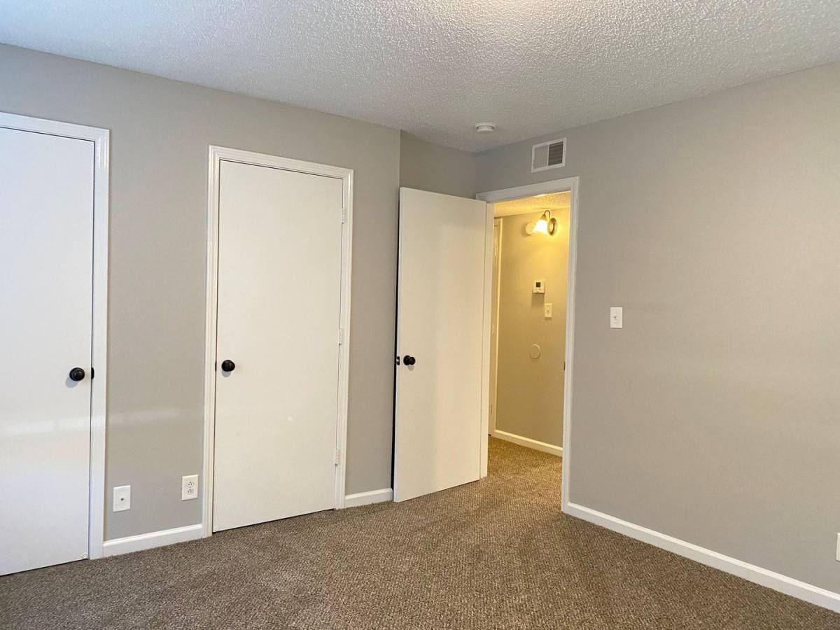 Apartment for rent at 423 Alma Lane, Clarksville, TN 37043
