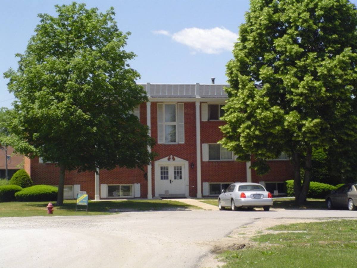 Apartment for rent at 6 Northland Dr, Bloomfield, IA 52537