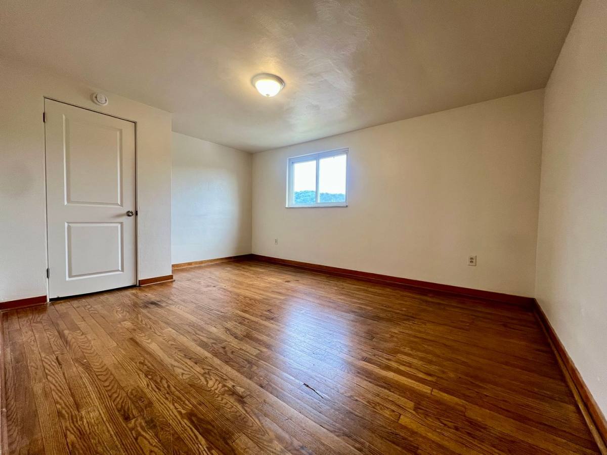 Townhouse for rent at 107 Savors Court, Cheswick, PA 15024