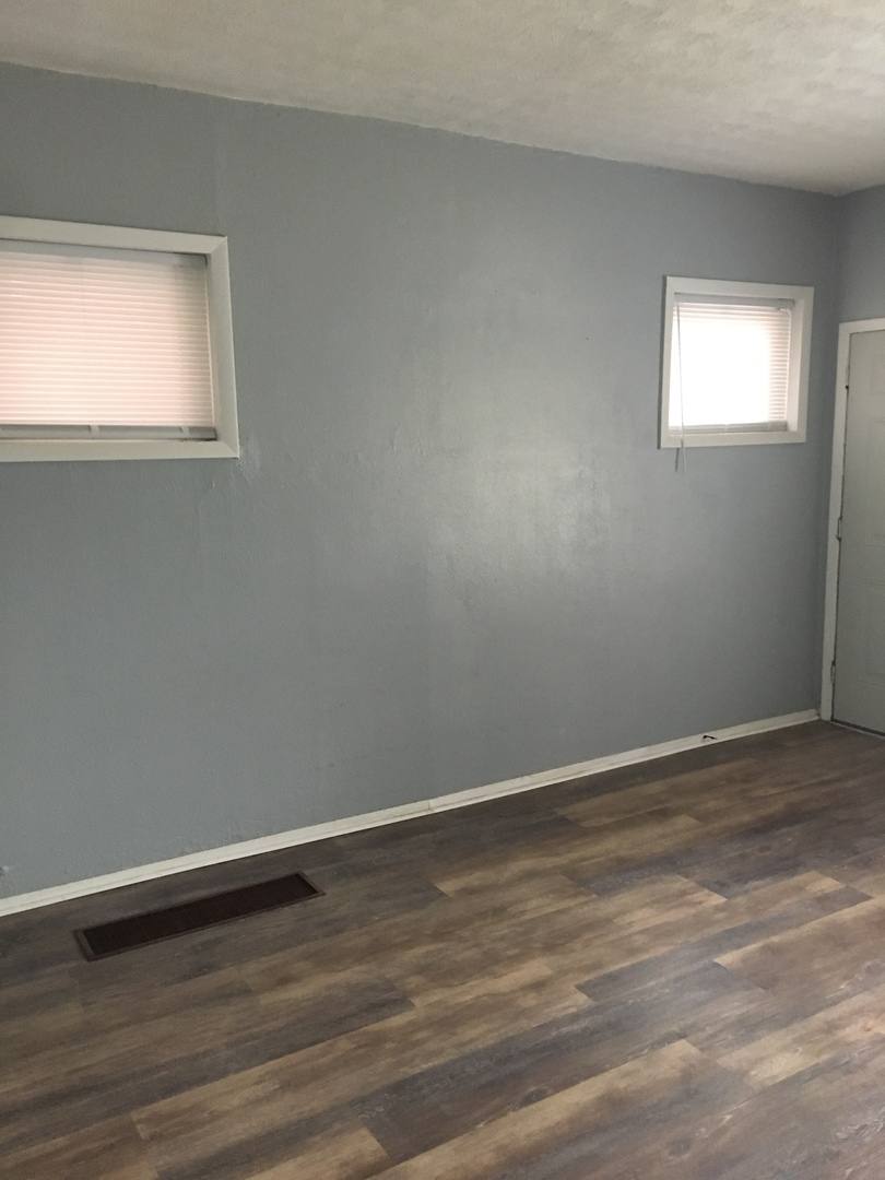 Apartment for rent at 4217 Grand Blvd, Saint Louis, MO 63111