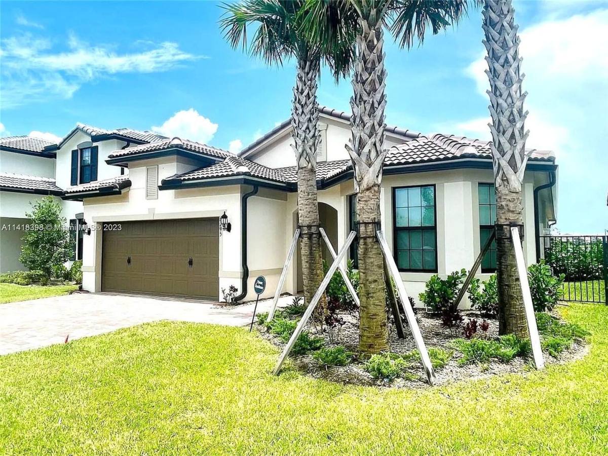 House for rent at 8295 Vaulting Dr, Lake Worth, FL 33467