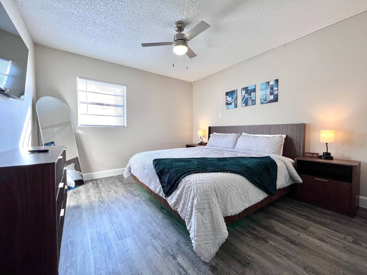 Apartment for rent at 4216 S Manhattan Ave, Tampa, FL 33611