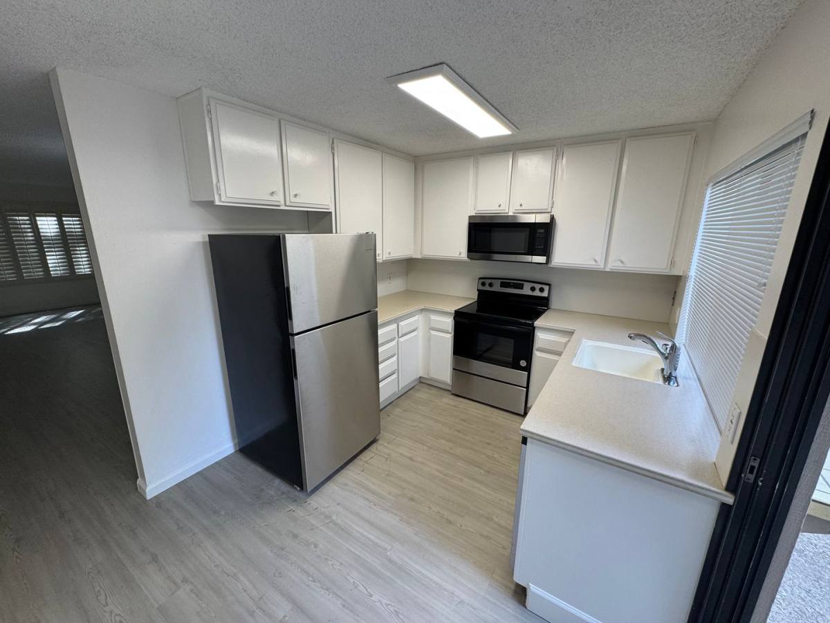 House for rent at 100 Hartnell Place, Sacramento, CA 95825