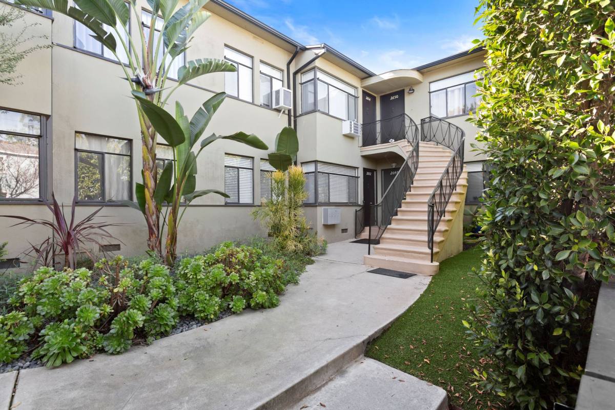 Apartment for rent at 2648 23rd St, Santa Monica, CA 90405