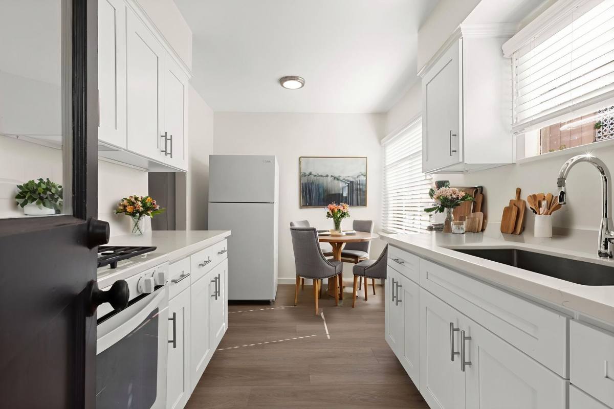 Apartment for rent at 2648 23rd St, Santa Monica, CA 90405