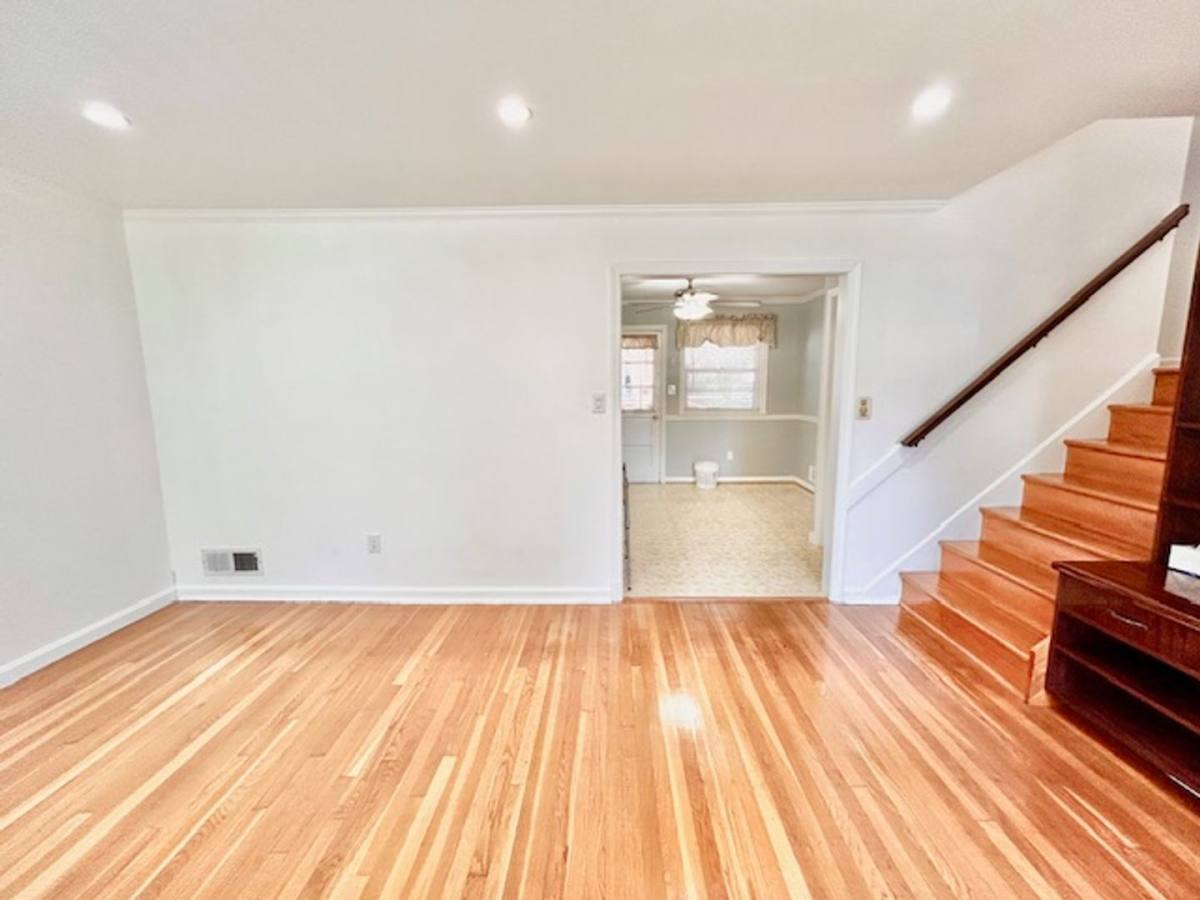 House for rent at 1010 Kennon Court, Rockville, MD 20851