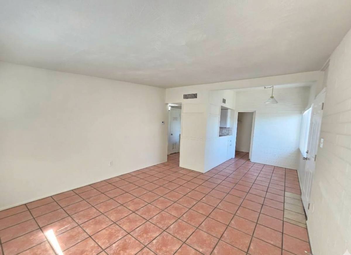 Apartment for rent at 6637 E Cheery Lynn Rd, Scottsdale, AZ 85251