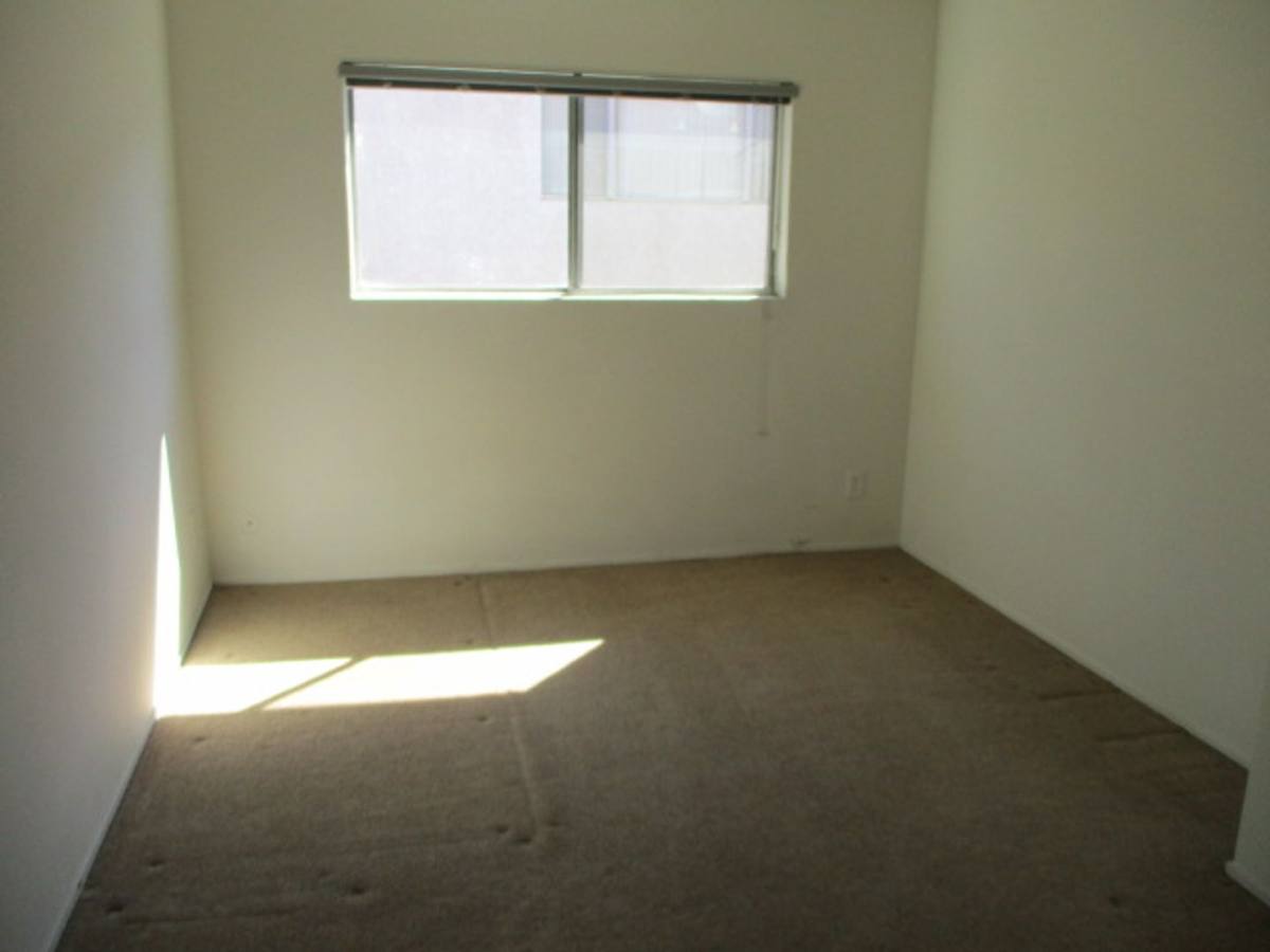 Apartment for rent at 3833 Tilden Ave, Culver City, CA 90230