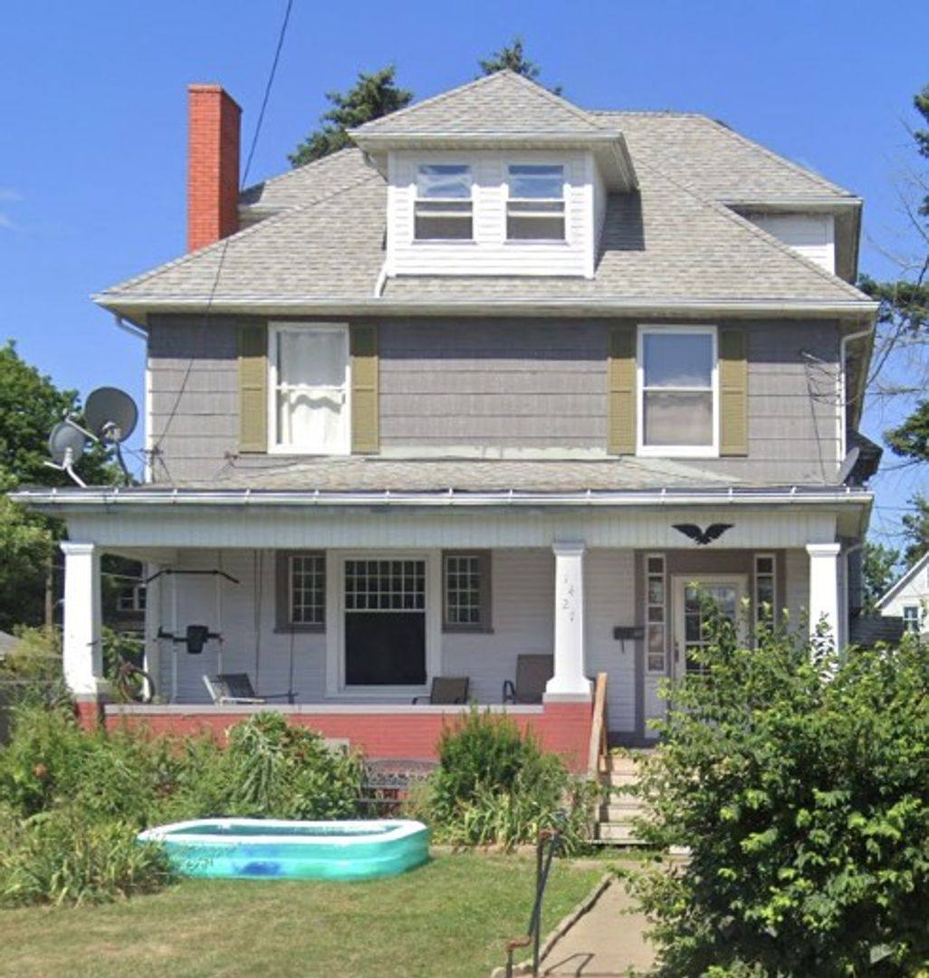 House for rent at 1427 Shorb Ave NW, Canton, OH 44703