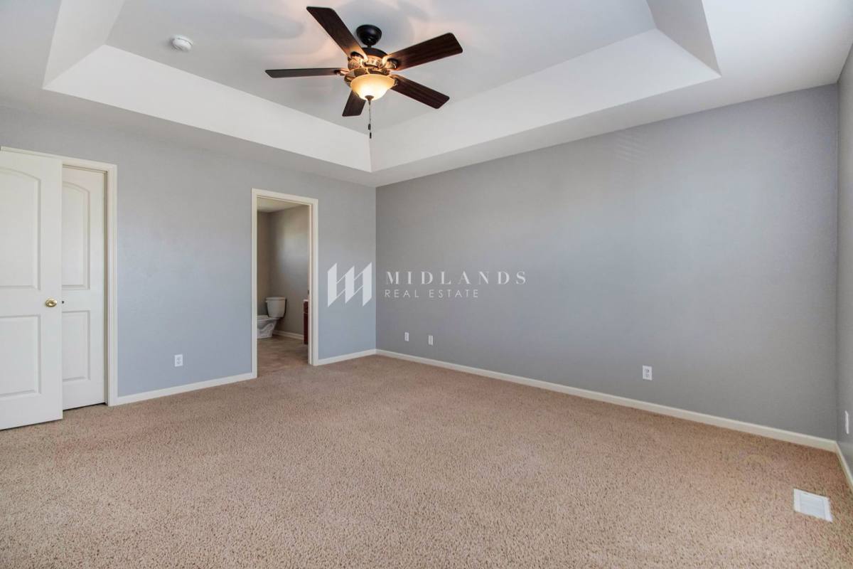House for rent at 8717 S 67th St, Papillion, NE 68133