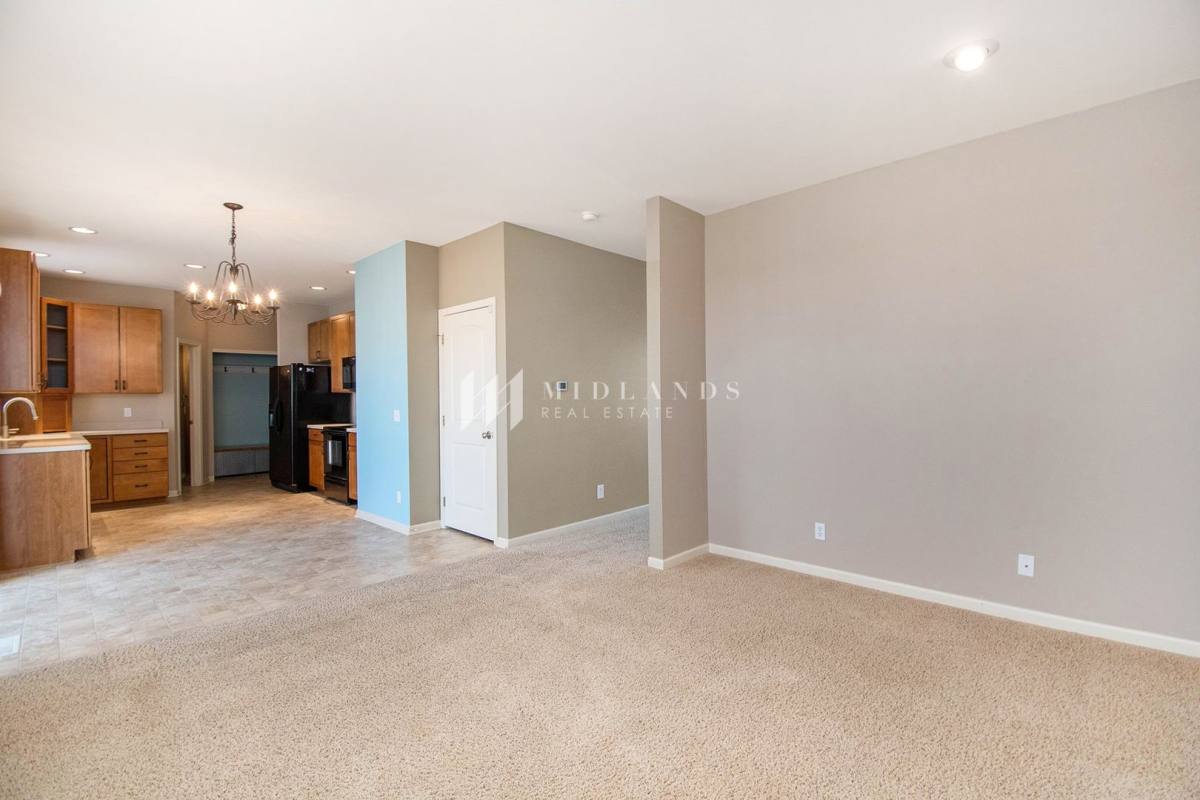 House for rent at 8717 S 67th St, Papillion, NE 68133