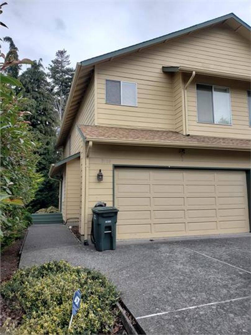 Apartment for rent at 2114 & 2116 Michigan St, Bellingham, WA 98229