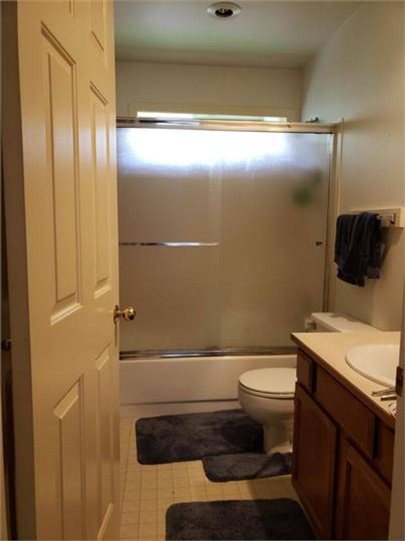 Apartment for rent at 2114 & 2116 Michigan St, Bellingham, WA 98229