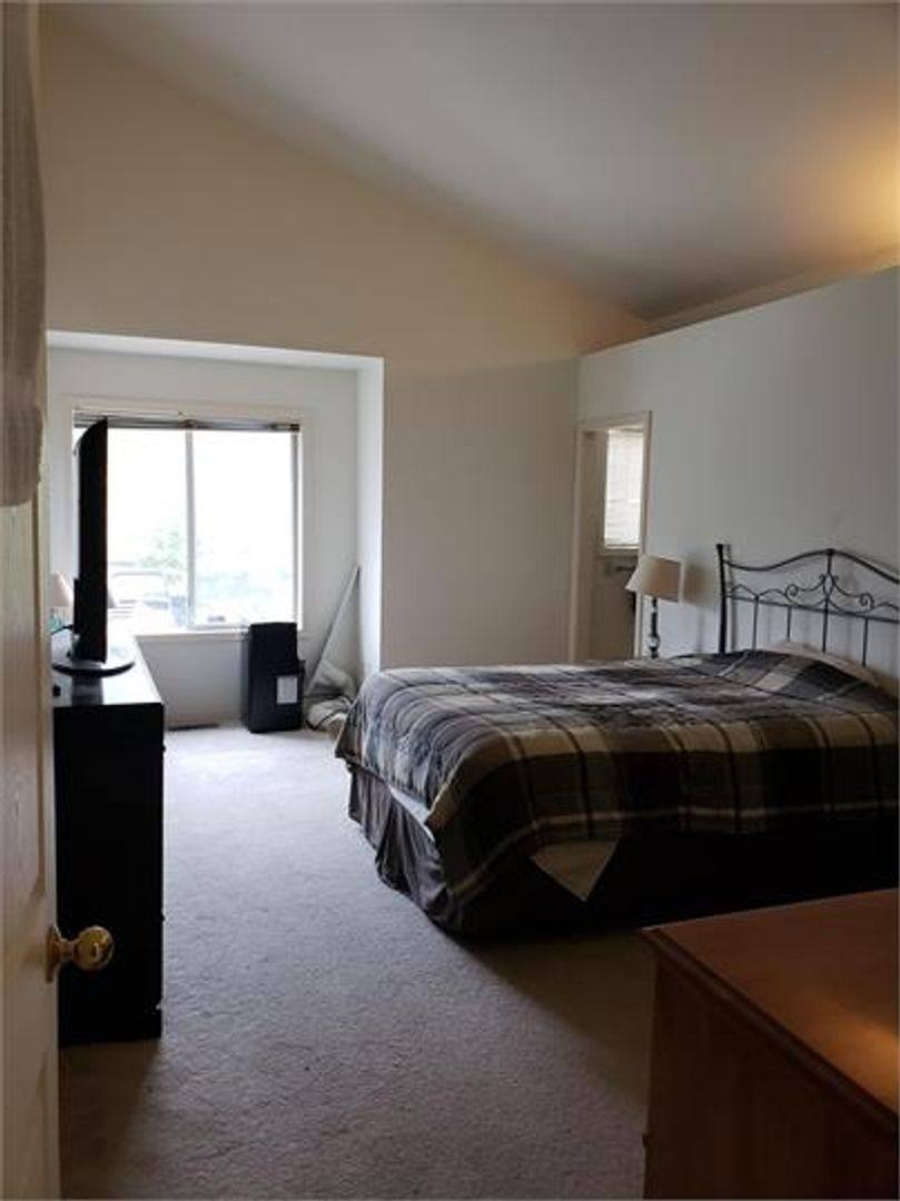 Apartment for rent at 2114 & 2116 Michigan St, Bellingham, WA 98229