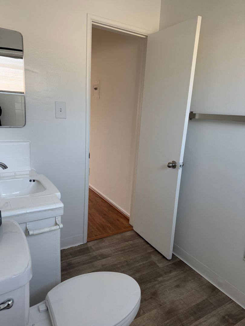 Apartment for rent at 1832 Garfield Place, Los Angeles, CA 90028