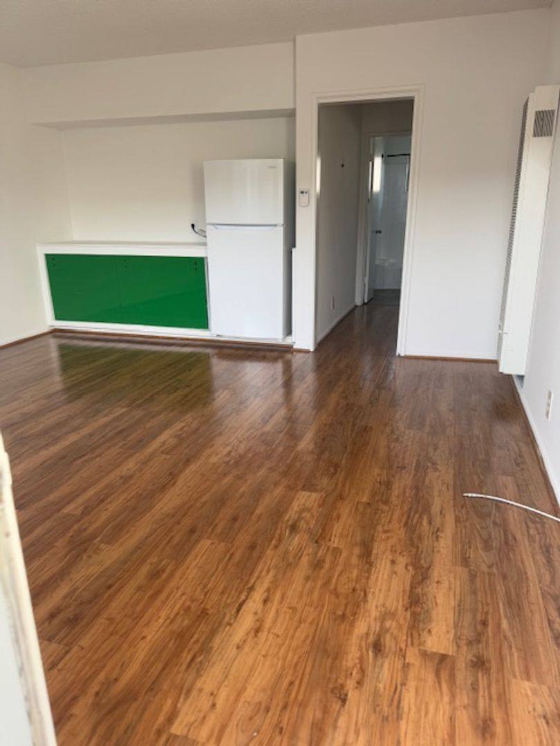 Apartment for rent at 1832 Garfield Place, Los Angeles, CA 90028