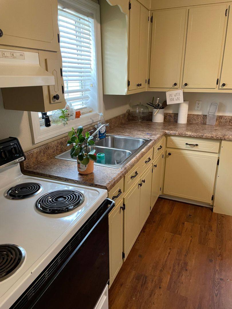 House for rent at 919 College St, Moulton, AL 35650