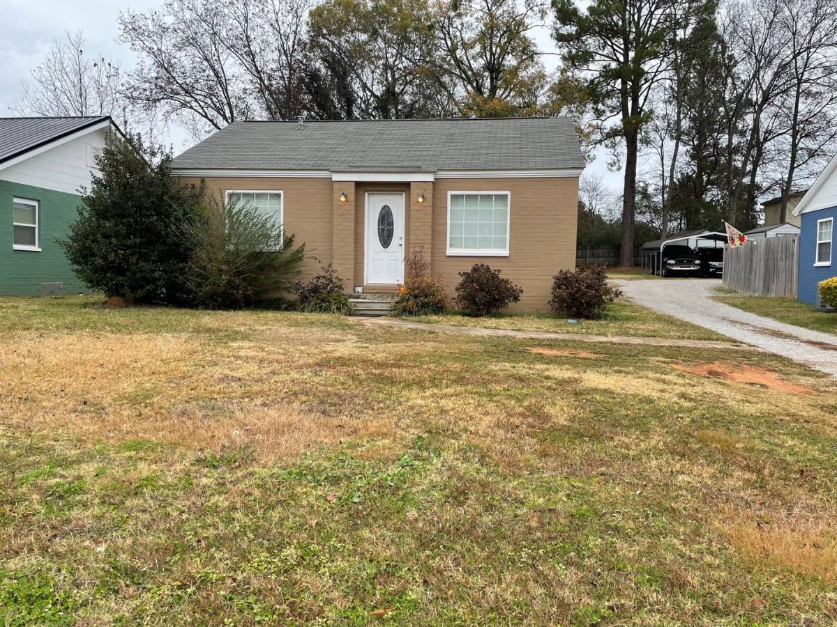 House for rent at 919 College St, Moulton, AL 35650