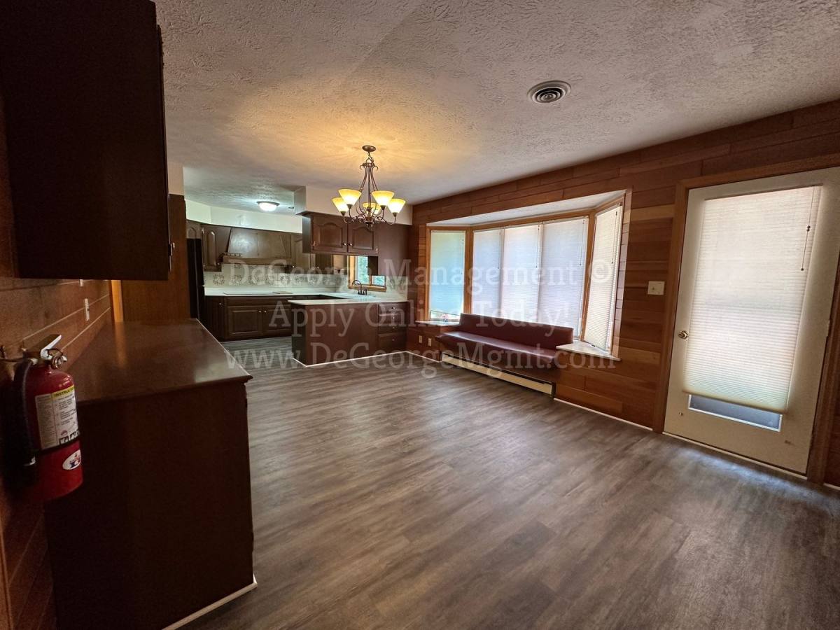 Apartment for rent at 311 1 2 Washington St, Newark, NY 14513