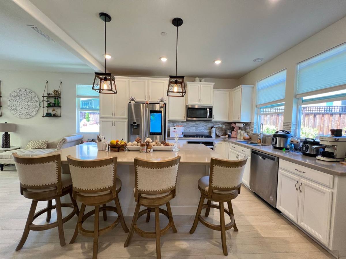 House for rent at 7404 Mount Veeder Rd, Dublin, CA 94568