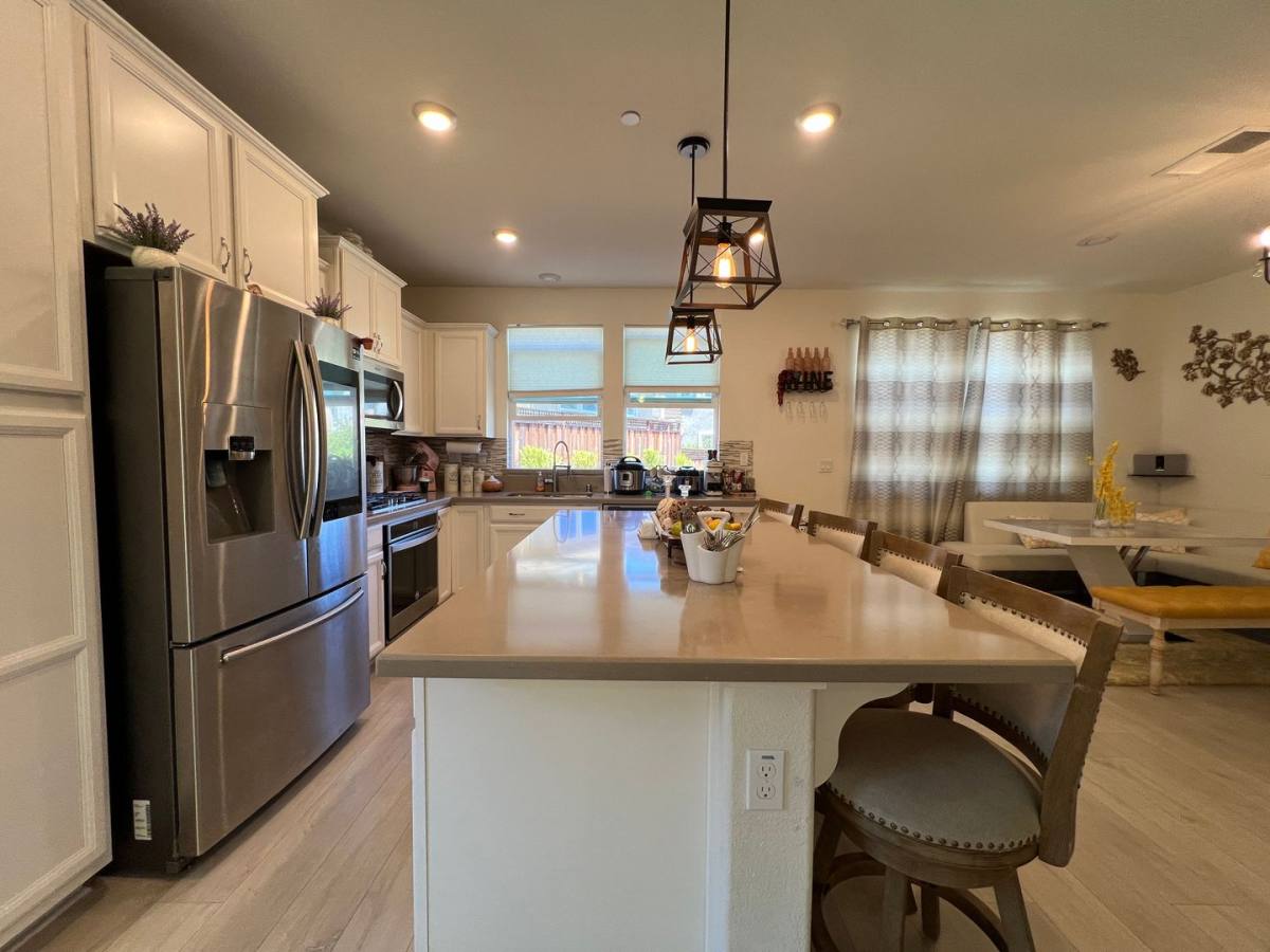 House for rent at 7404 Mount Veeder Rd, Dublin, CA 94568