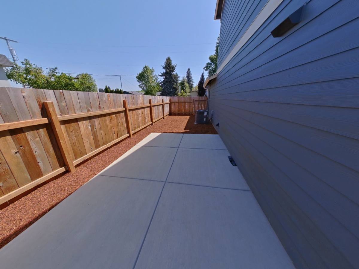 Apartment for rent at 103 105 N, Creswell, OR 97426
