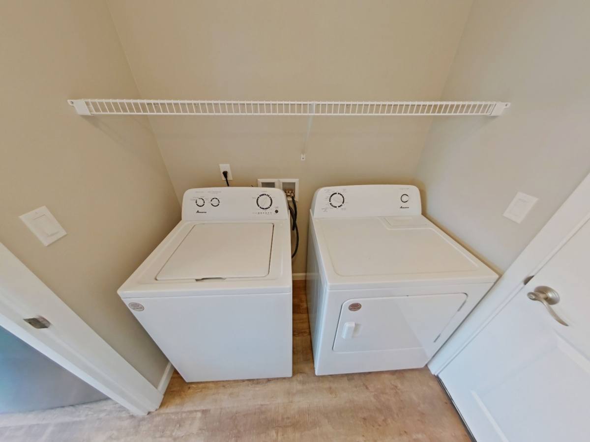 Apartment for rent at 103 105 N, Creswell, OR 97426