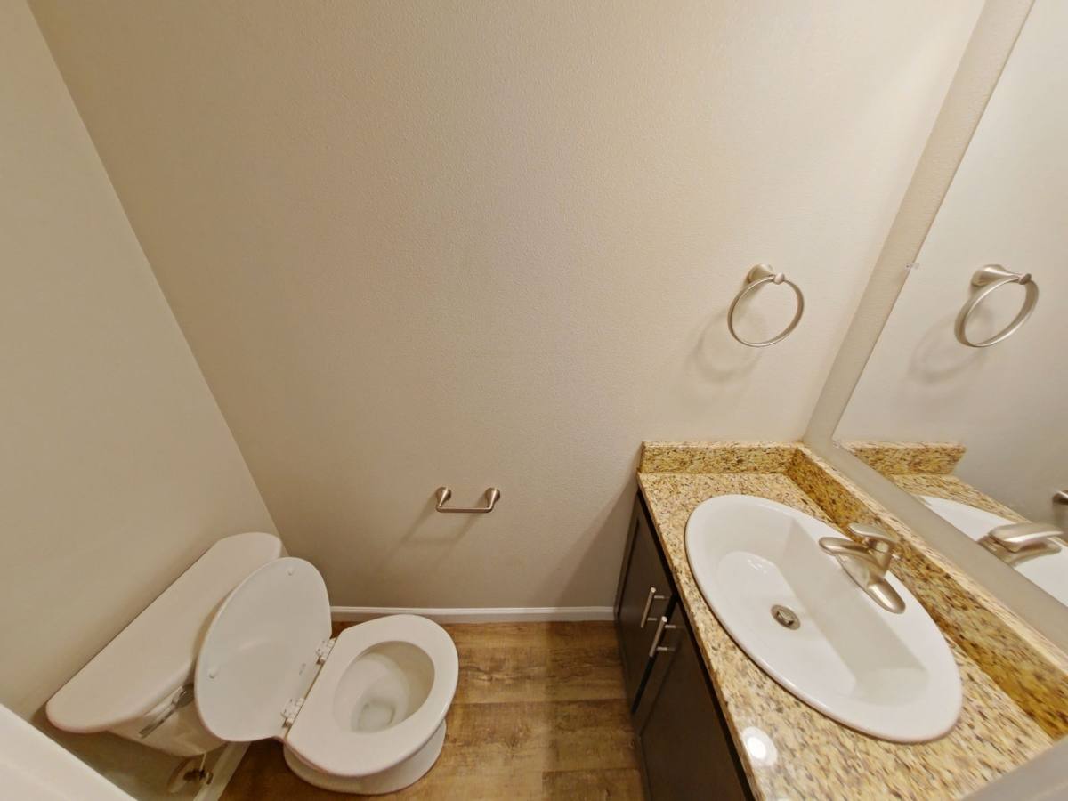 Apartment for rent at 103 105 N, Creswell, OR 97426