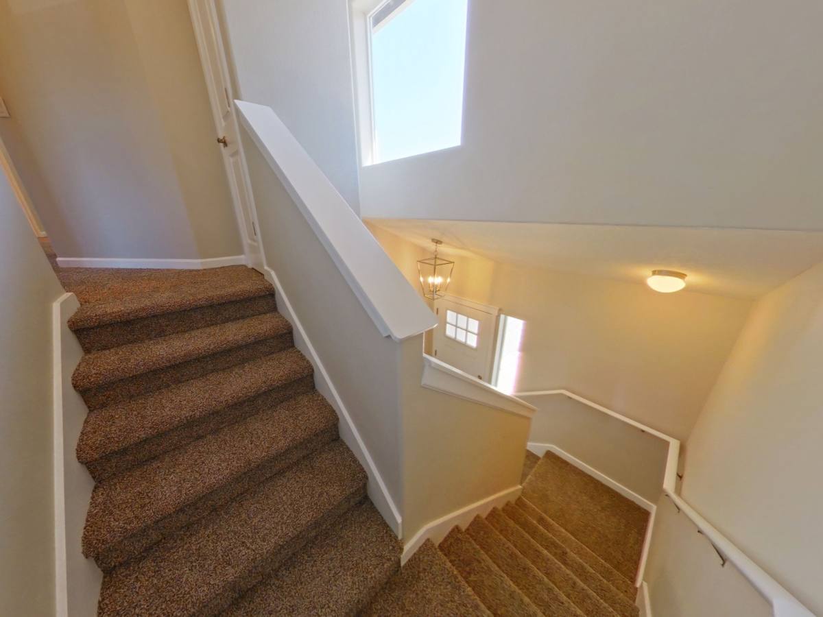Apartment for rent at 103 105 N, Creswell, OR 97426