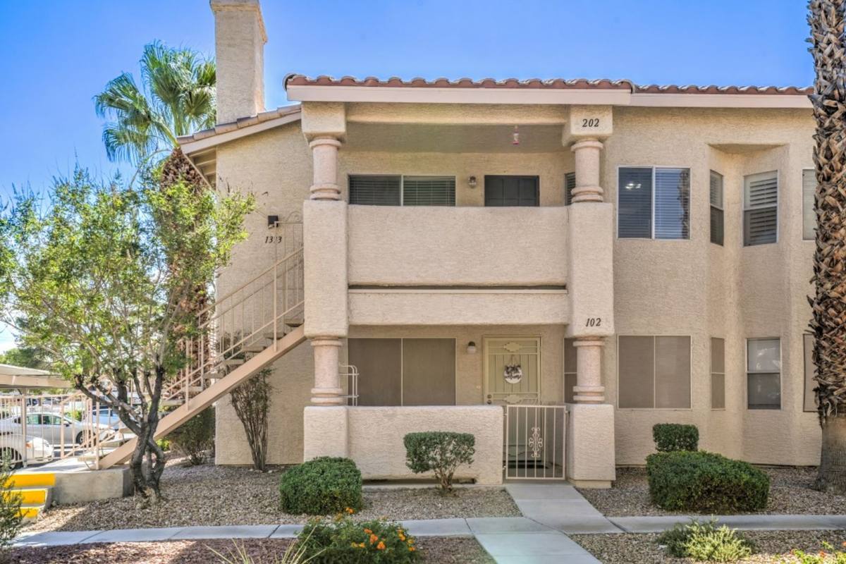 Condo for rent at 1333 Pinto Rock Lane, Las Vegas, NV 89128