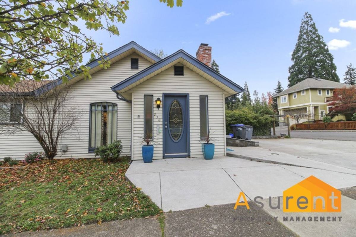 Townhouse for rent at 270 Morton, Ashland, OR 97520