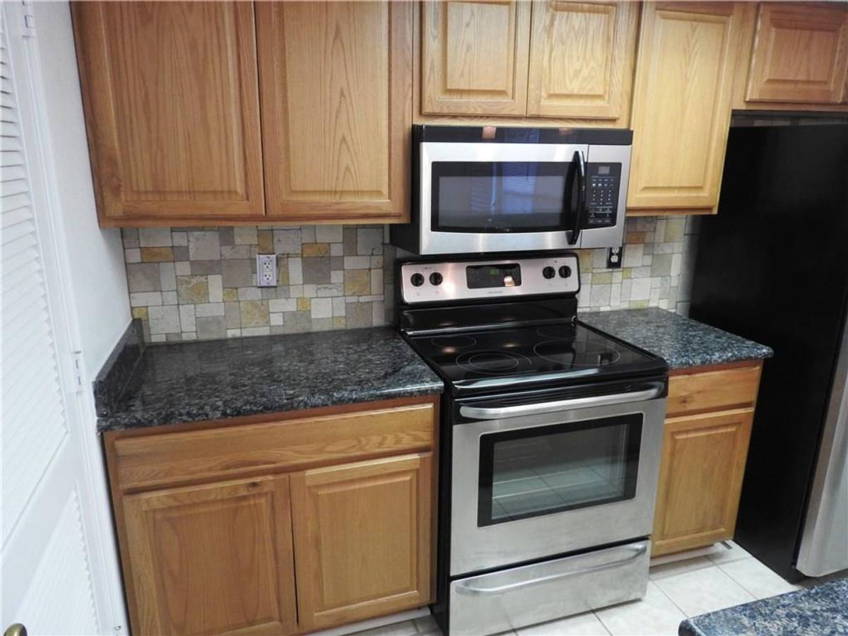 Condo for rent at 248 Jefferson Parkway, Fort Worth, TX 76107